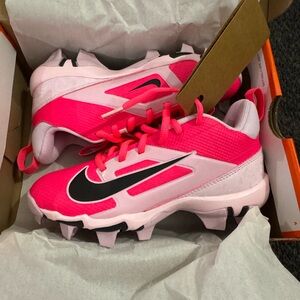Nike Hot Pink and Black Sports Cleats